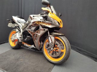 /photos/12391/09c6accf-e0ee-415a-8b94-bc111971b7de_i320x240.jpg